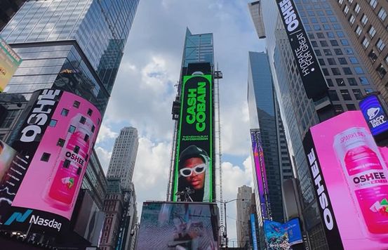 Oshee Sparkling z reklamą na Times Square w Nowym Jorku