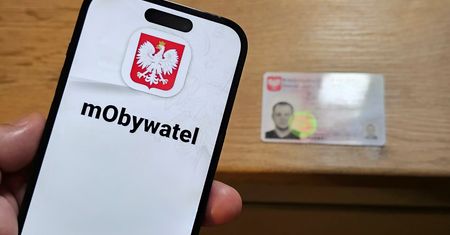 Rewolucja w mObywatelu. Koniec biegania po urzędach i czekania na policję