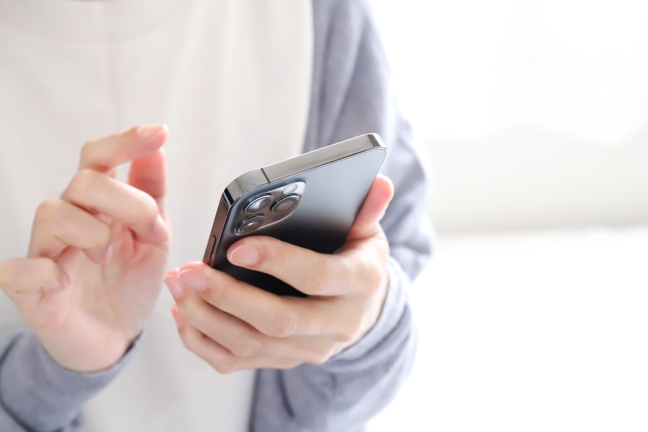 Nowy atak na iPhone'y. Jedna odpowiedź i twoje dane są zagrożone