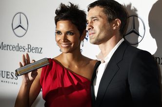 Halle Berry i Martinez oficjalnie RAZEM!