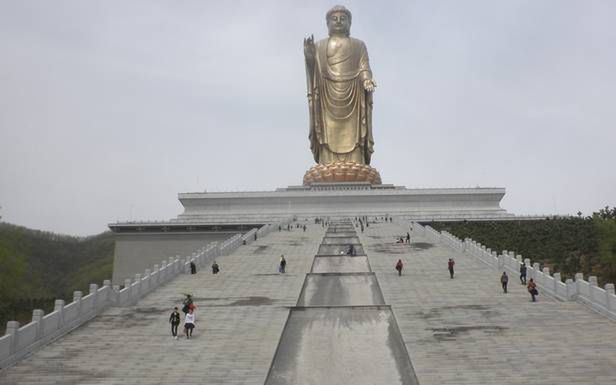 Największe pomniki świata. Korea Północna, Afryka i Mongolia zawstydzają Statuę Wolności 2