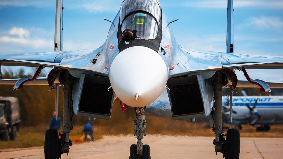 Rosyjski myśliwiec Su-30SM zniszczony