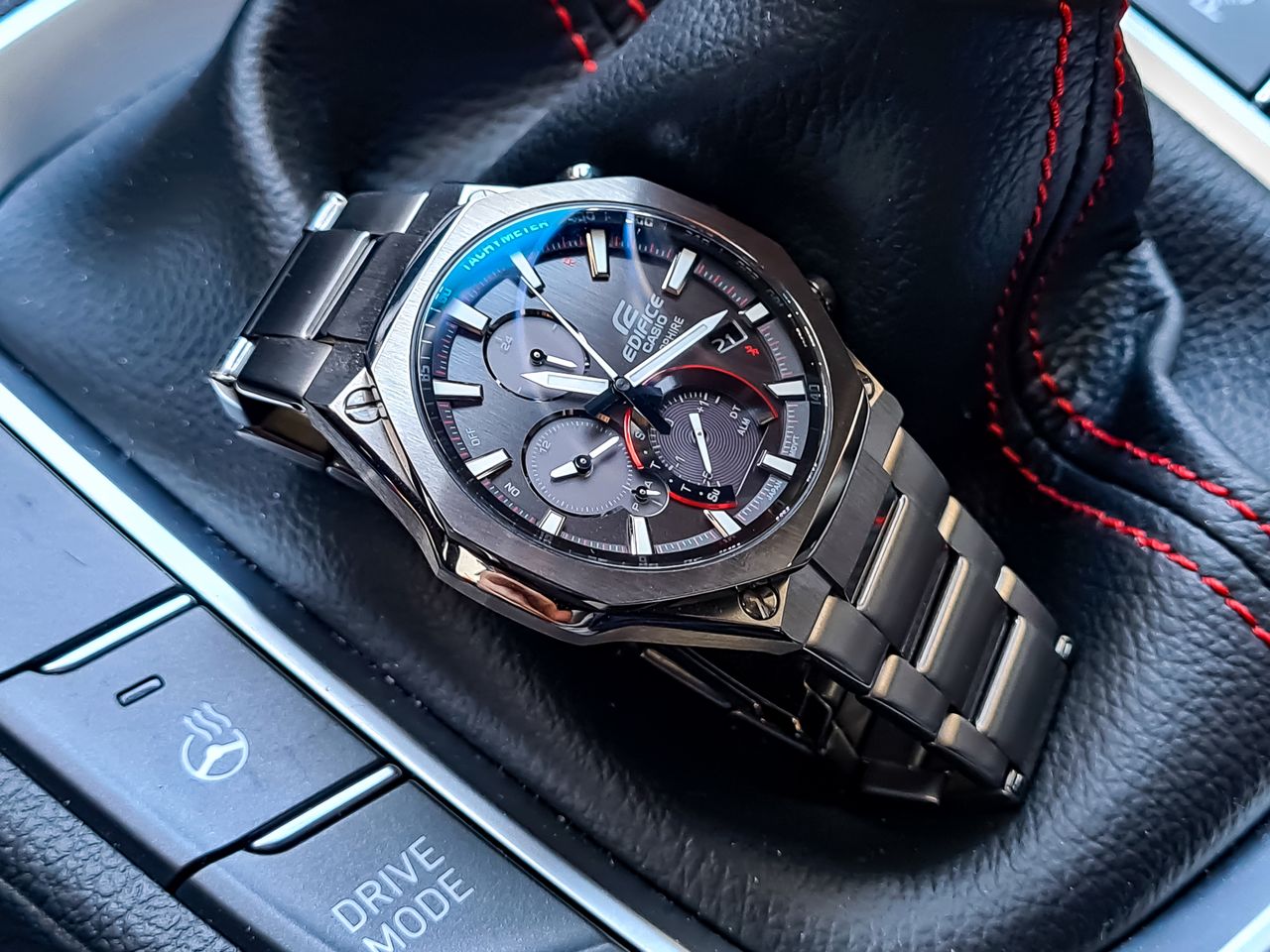 Test Casio Edifice EQB-1100: Klasyczny zegarek z dedykowaną aplikacją