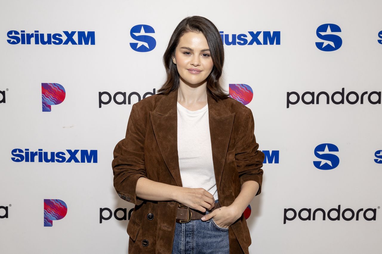 LOS ANGELES, CALIFORNIA - DECEMBER 09: Selena Gomez visits the SiriusXM studios in Los Angeles on December 09, 2024 in Los Angeles, California. (Photo by Emma McIntyre/Getty Images for SiriusXM)