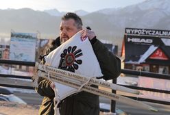 Obostrzenia. Przynieśli prezydentowi "ciupagi hańby". Protest w Zakopanem