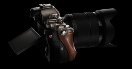 Hasselblad Lusso - kolejny aparat Sony w ekskluzywnej obudowie