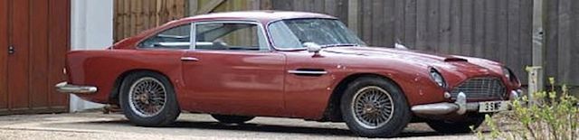 Aston DB4 GolfFinger