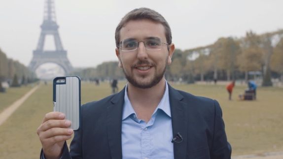 Jeśli jesteś maniakiem selfie, pokochasz pokrowiec Stikbox 1