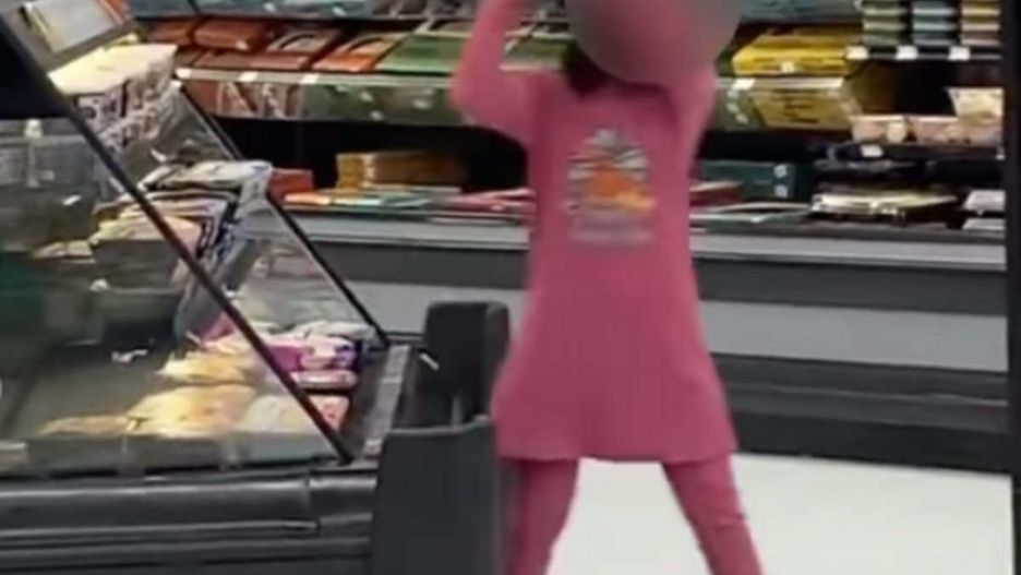 Dziewczynka wpadła w szał w supermarkecie. "Nie róbcie tego dziecku!"