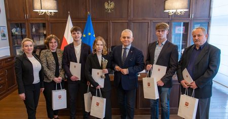 Od Berlina po Parlament Europejski. Pilscy uczniowie nagradzani za literackie i filozoficzne sukcesy