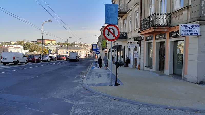 Ulica Lubartowska z nowymi chodnikami