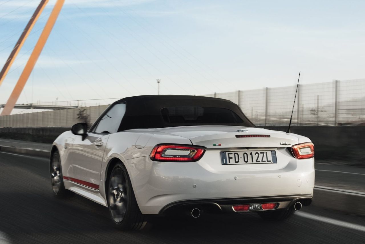 Fiat 124 Spider S-Design (2018)