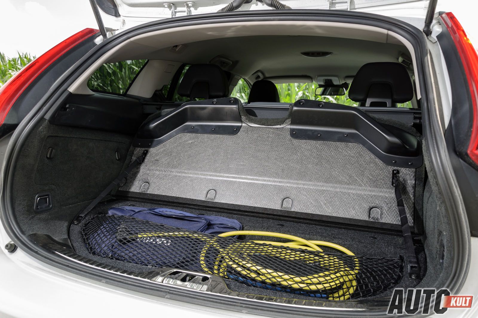 Volvo V60 Plug-In Hybrid - test [galeria zdjęć] 15
