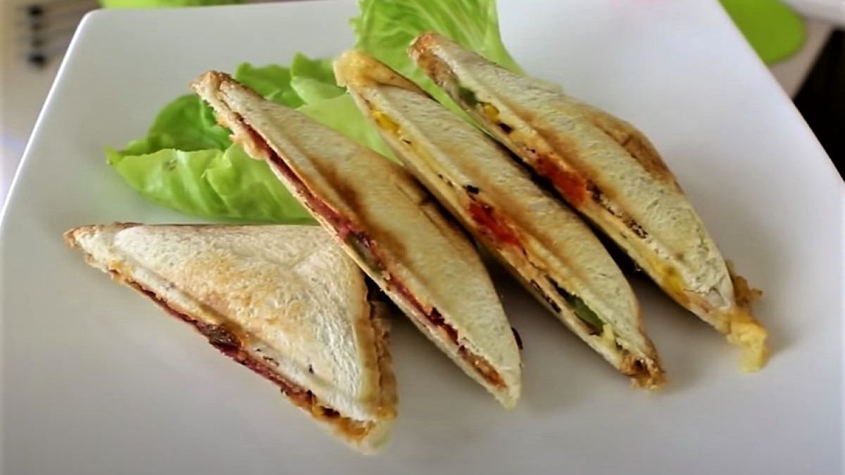 Przepis na tosty à la pizza 