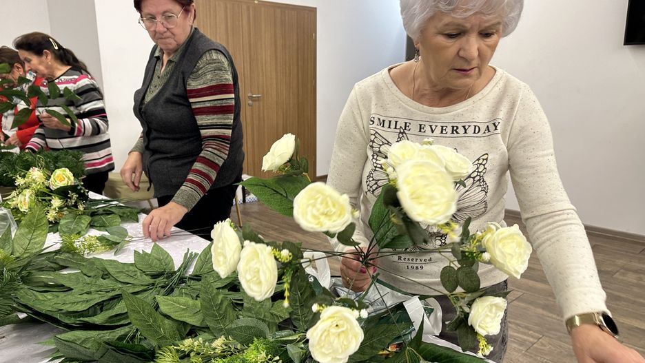 KGW &#34;BoroWianki&#34; z gm. Grudziądz wykonywały kompozycje nagrobne