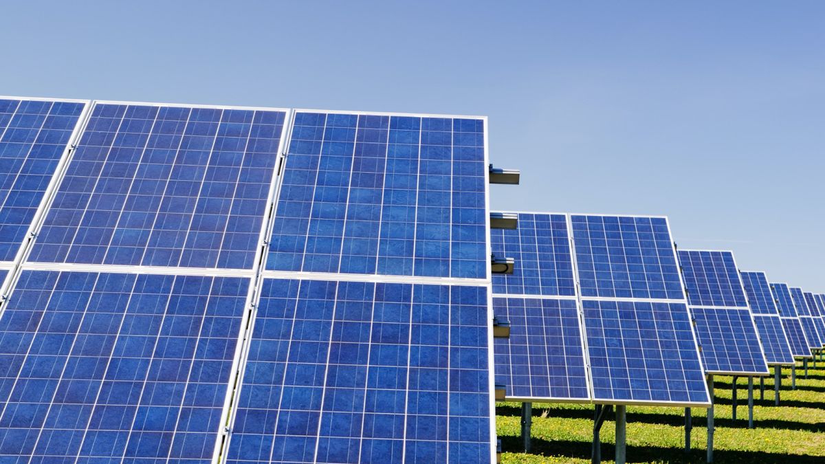 Farma fotowoltaiczna. Panele fotowoltaiczne to nie tylko zalety