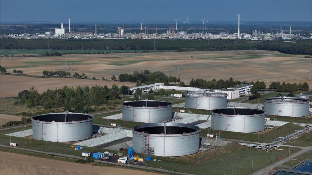 Co dalej z rosyjskimi udziałami w rafinerii Schwedt?