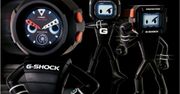Figurki minirobotów i dziewczyny świętują 25-lecie Casio G-Shock