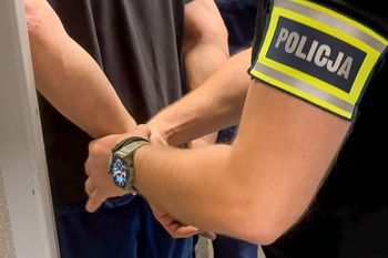 Nie mieli prawa prowadzić. Jednak wsiedli za kółko. Policja nie miała litości