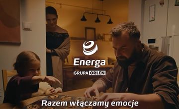 "Razem włączamy emocje" w reklamach Energi