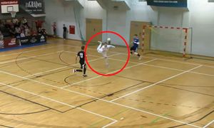 Kosmos, co zrobił. Zerwali się z miejsc. "Bramkę sezonu już mamy"