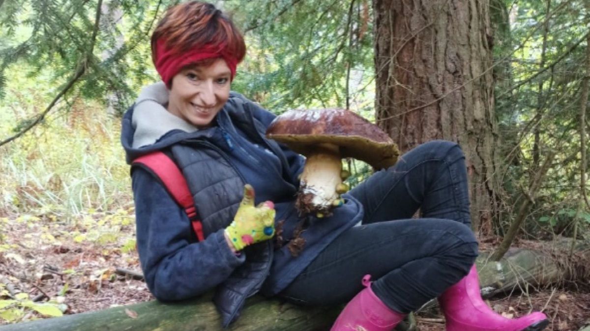 Pani Agnieszka ma powód do dumy. Znalazła prawdziwe grzyby-giganty!
