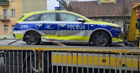 Nowy radiowóz skończył na lawecie. Nietypowe zdarzenie w Lublinie
