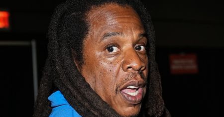 Sąd krytykuje agresywne działanie prawnika Jay-Z. Tożsamość kobiety, która oskarża rapera o gwałt na 13-latce, nie zostanie ujawniona