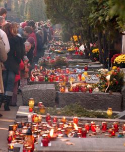 Warszawa. Aleja Zasłużonych na Starych Powązkach w rejestrze zabytków