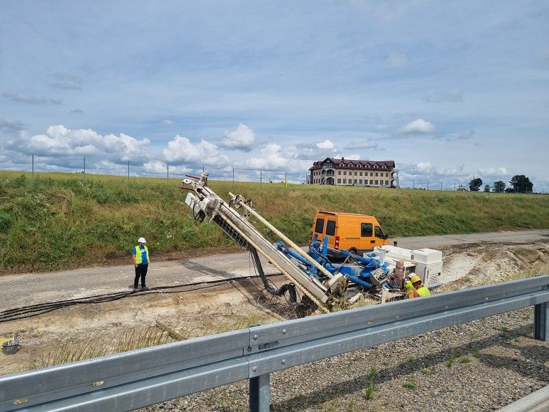 Wiertnica do wykonywania iniekcji w podłożu na budowie S19 obwodnica Janowa Lubelskiego