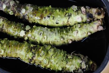 Wypala zatoki, wspiera wzrok. Większość z nas przez lata jadła tylko marną podróbkę