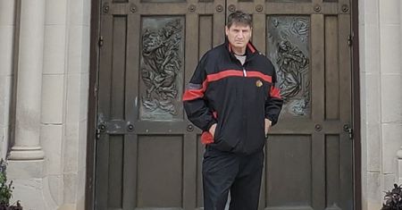 Andrzej Gołota w swoim żywiole. Zdjęcie z pięknymi kobietami