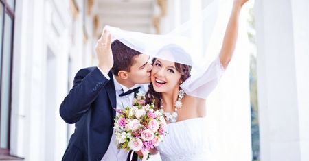 Dobre wieści dla nowożeńców! Wiemy, kto nie wlicza się w limit gości weselnych