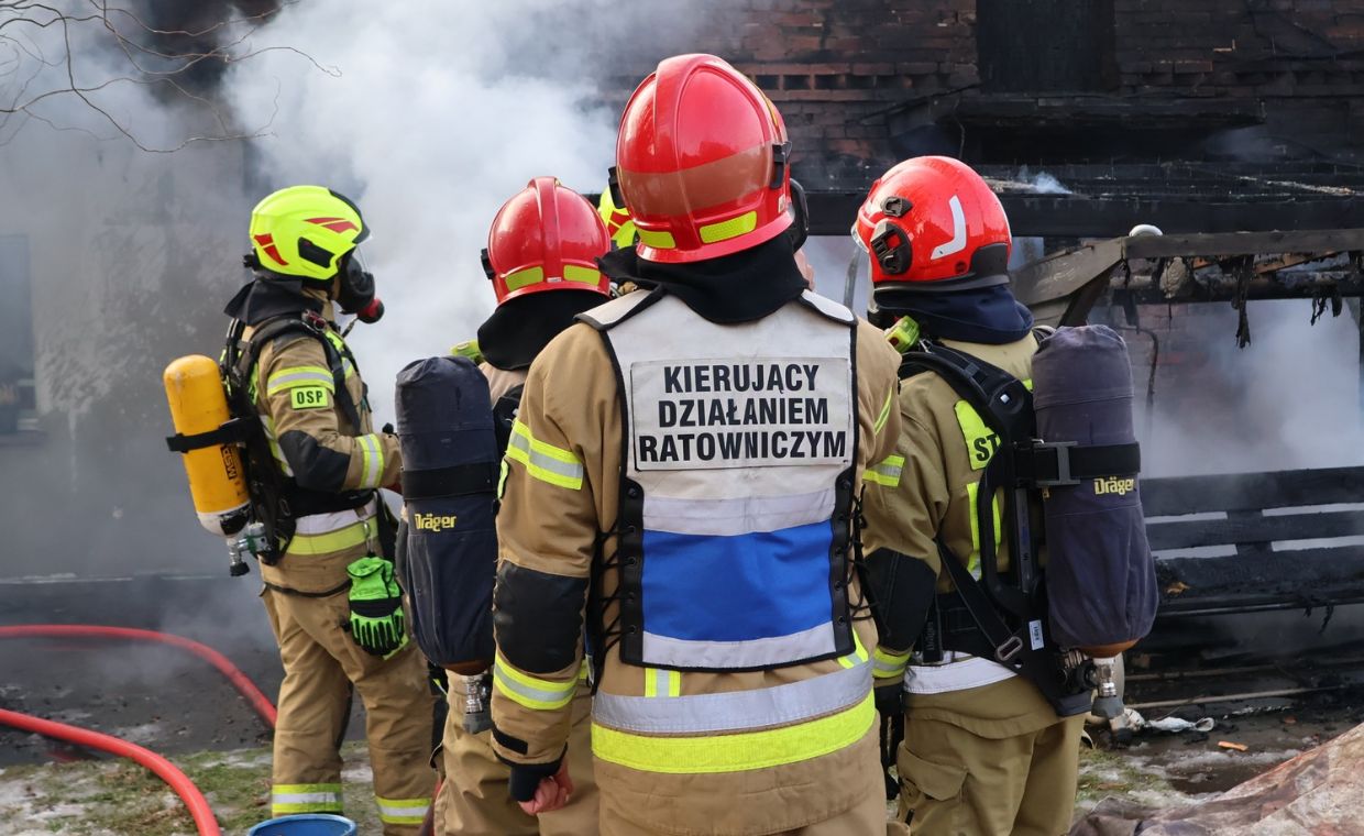 wiadomości,aktualności,WP Wiadomości Pożar hali w Gliwicach. Czarny dym nad miastem