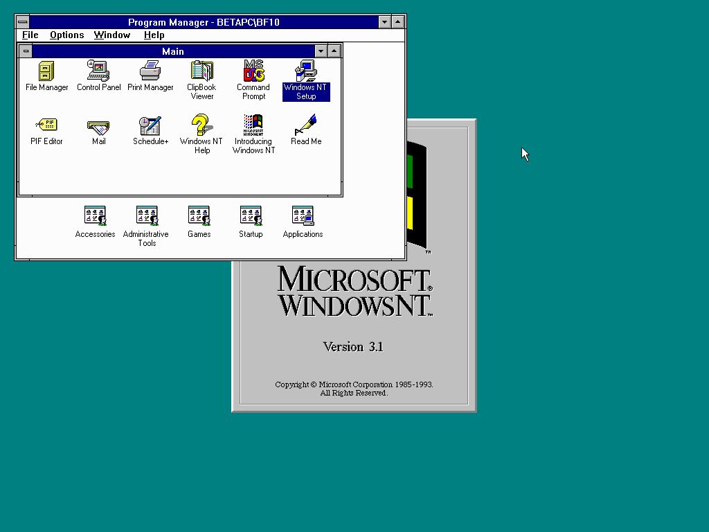 Windows NT. Z wierzchu taki sam, wewnątrz zupełnie inny. (fot. Betawiki)