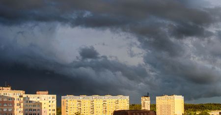 Burze nad Polską. Zalane ulice, liczne interwencje straży