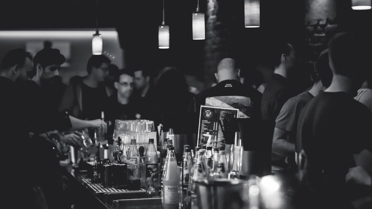 Spożywanie alkoholu może być bardzo szkodliwe dla serca.