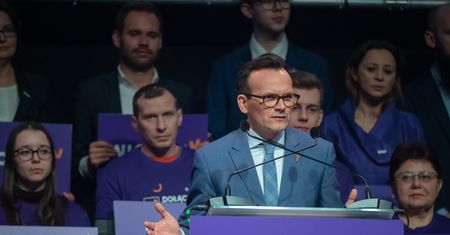 Był w Wiośnie Biedronia. Ma nową pracę