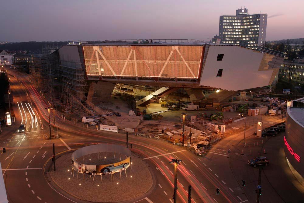 Porsche Museum, Porscheplatz, Zuffenhausen (Budowa 2005-2009)