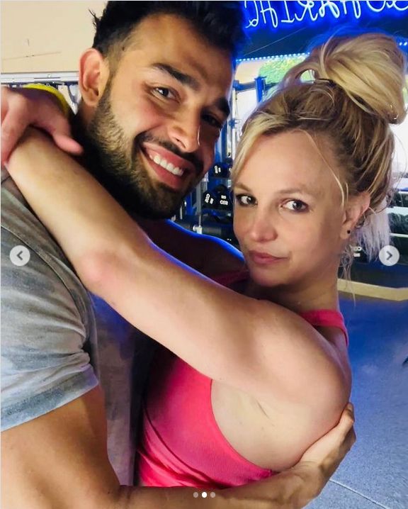 Mąż Britney Spears broni jej przed Kevinem Federlinem
