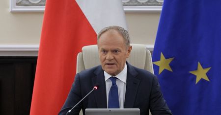 Prezydent zapowiada weto ws. SAFE. Premier mówi, co zrobi rząd