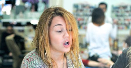 "Miley Cyrus deprawuje nastolatki!"