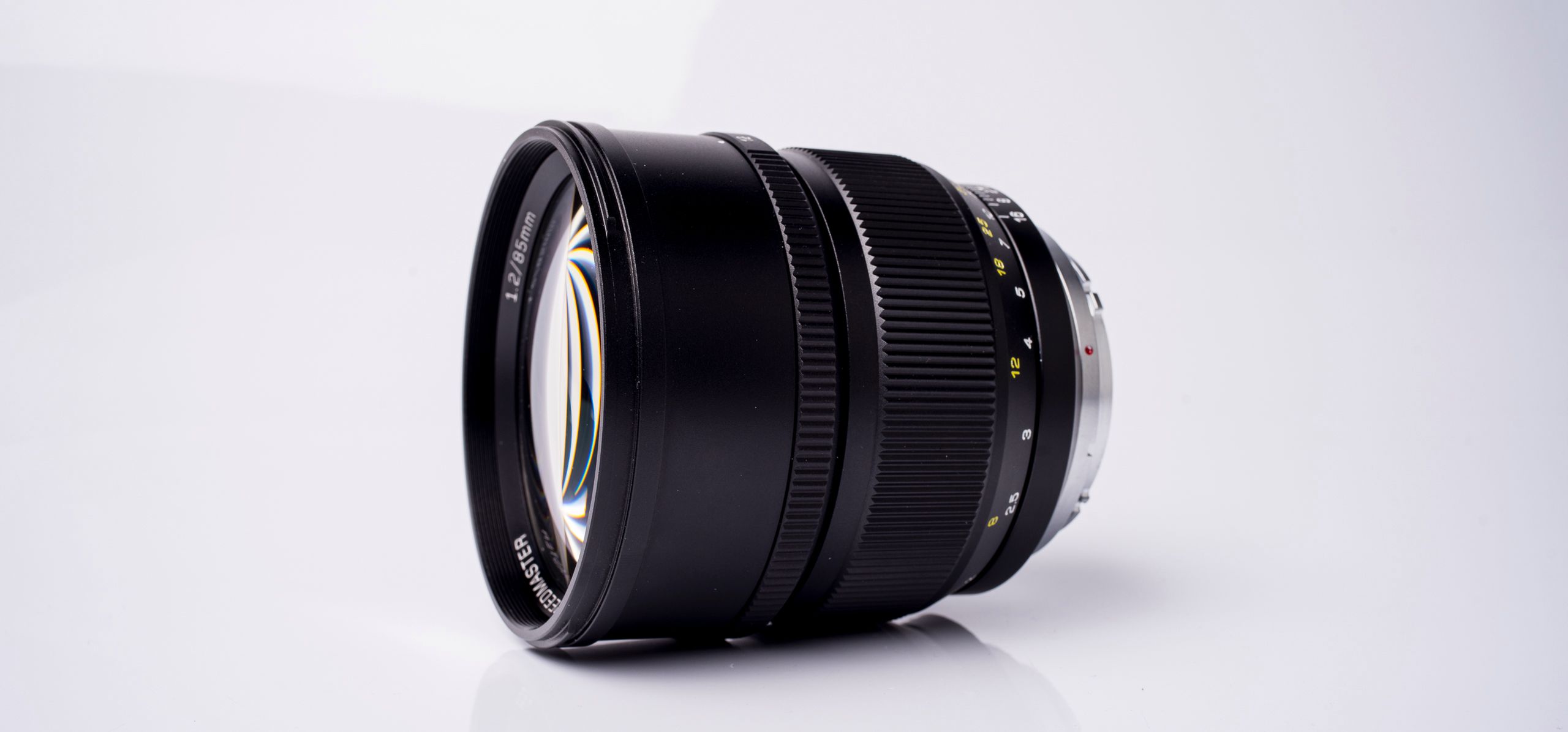 Więcej światła z Chin. Mitakon Speedmaster 85 mm f/1.2 10