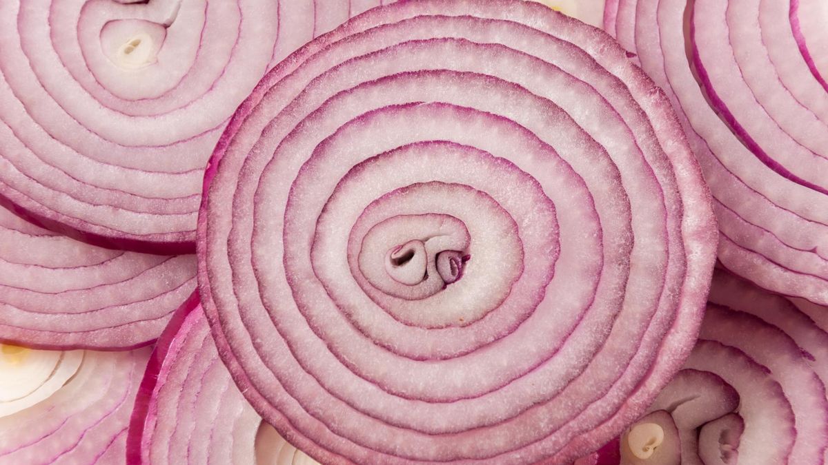 Cebula, choć wykazuje szereg właściwości zdrowotnych, nie jest polecana w przypadku niektórych schorzeń