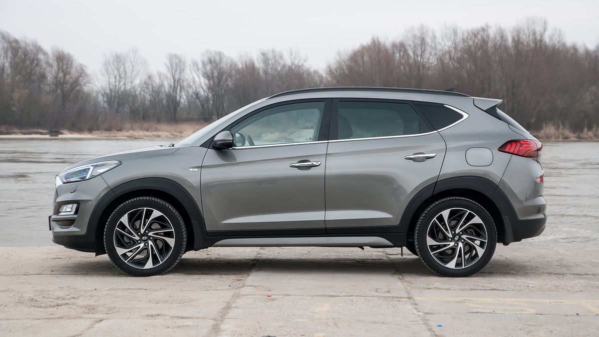 "Stary" Tucson jest zauważalnie tańszy od następcy.