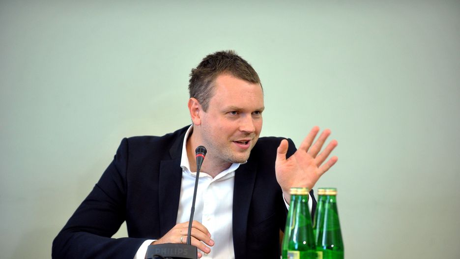 W 2017 r. Michał Tusk był przesłuchiwany przez komisję śledczą ds. Amber Gold