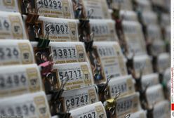 Los się do niej uśmiechnął. Żebraczka wygrała 1,3 mln euro