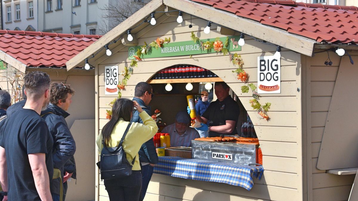 Krakowski jarmark w ogniu krytyki