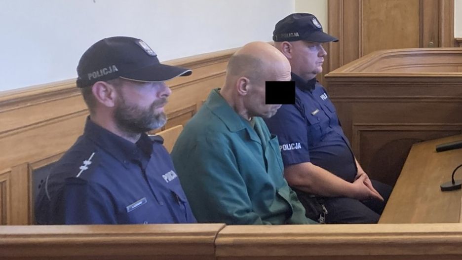 Rozpoczęcie procesu w sprawie zabójstw noworodków w Czernikach na Pomorzu.