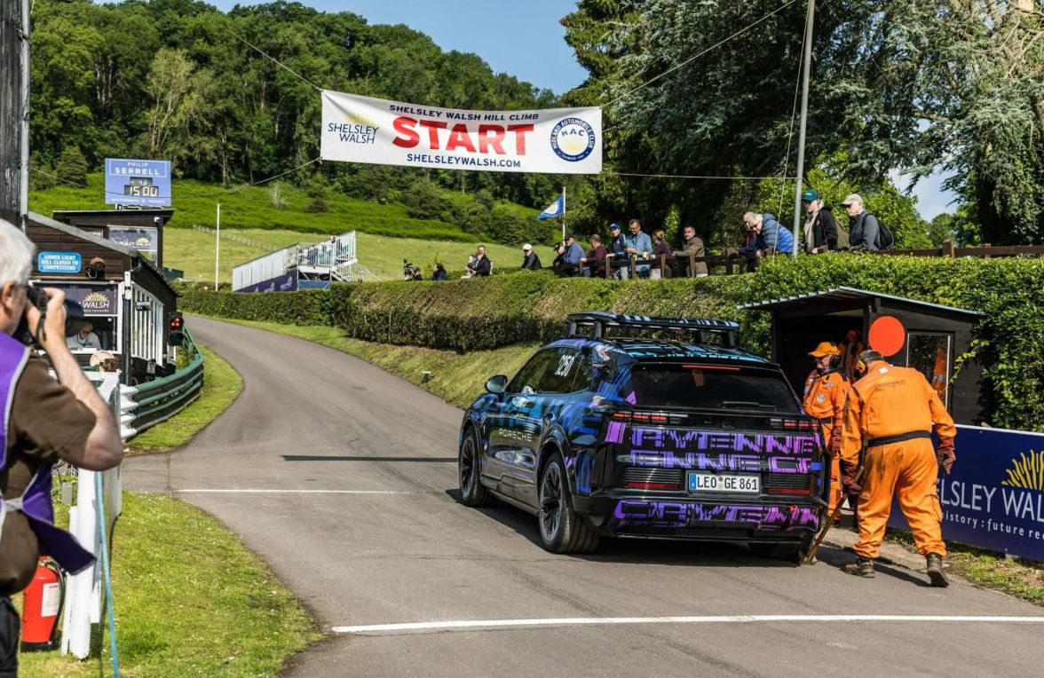 Porsche Cayenne Electric